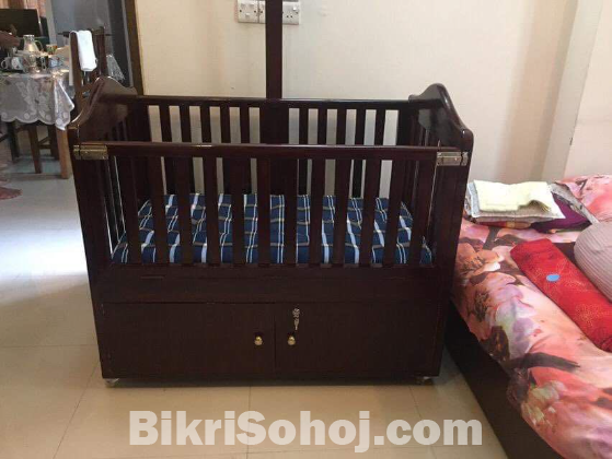 Child cot